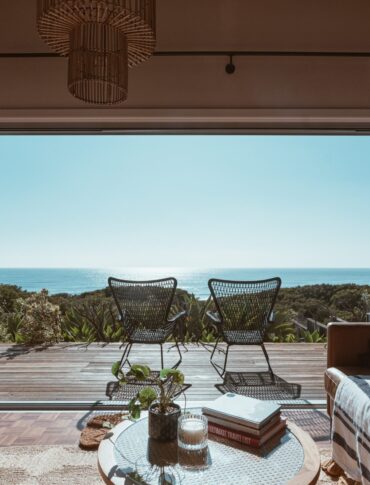 Studio Apartment with Artistic Touch